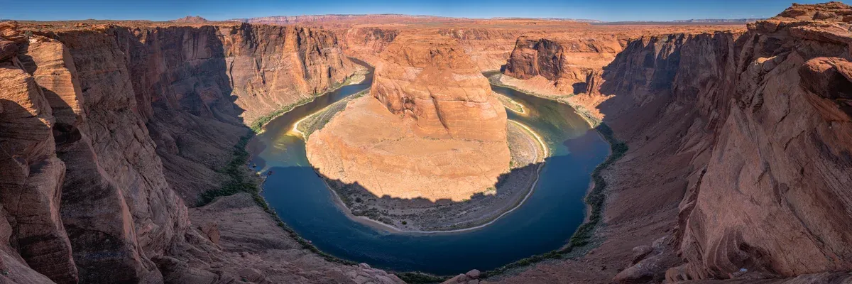 Horseshoe Bend overlook, an optional add-on on a Grand Canyon tour from Las Vegas, Page, Arizona.